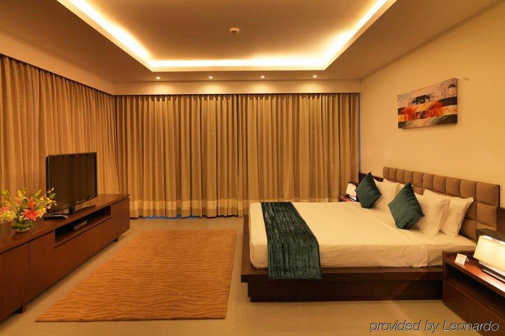 24 Tech Hotel Bangalore Buitenkant foto