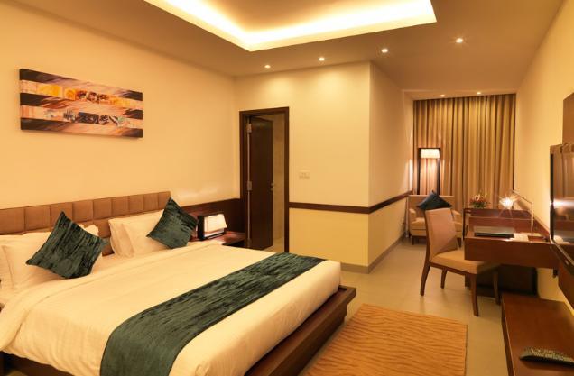 24 Tech Hotel Bangalore Buitenkant foto