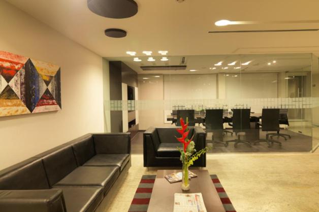 24 Tech Hotel Bangalore Buitenkant foto
